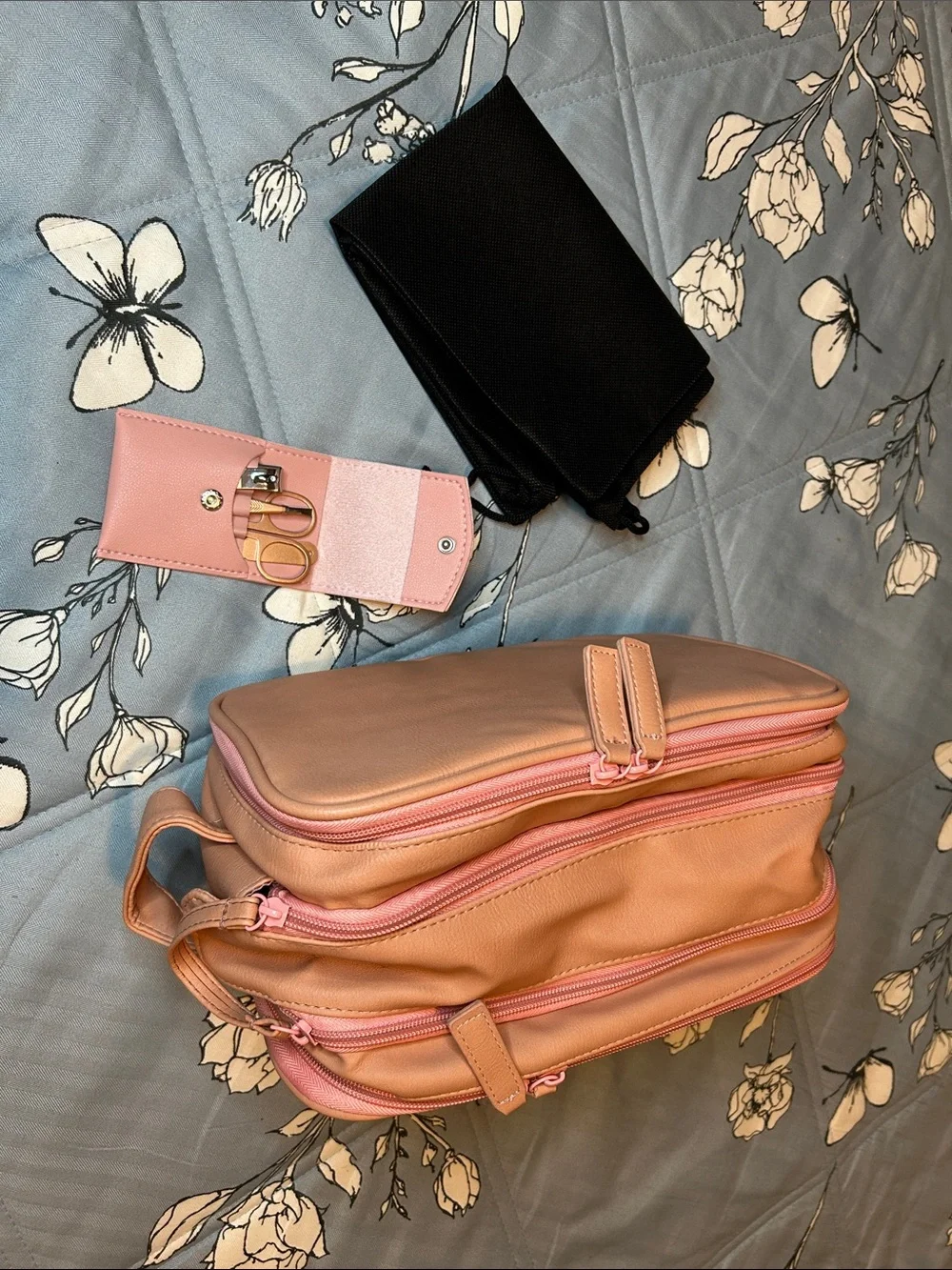 Women's Pink Travel Cosmetic Bag